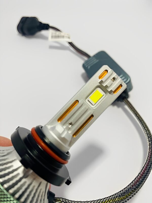 M27s Ultra Bright, Ultra Reliable 5570 LED - Image 3